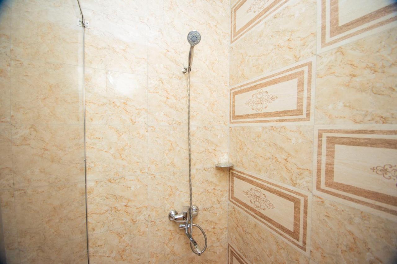 Hotel Elegant 2 Tbilissi Extérieur photo
